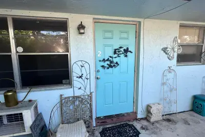 234 SW 19th St #2, Fort Lauderdale: photo 1 of 12