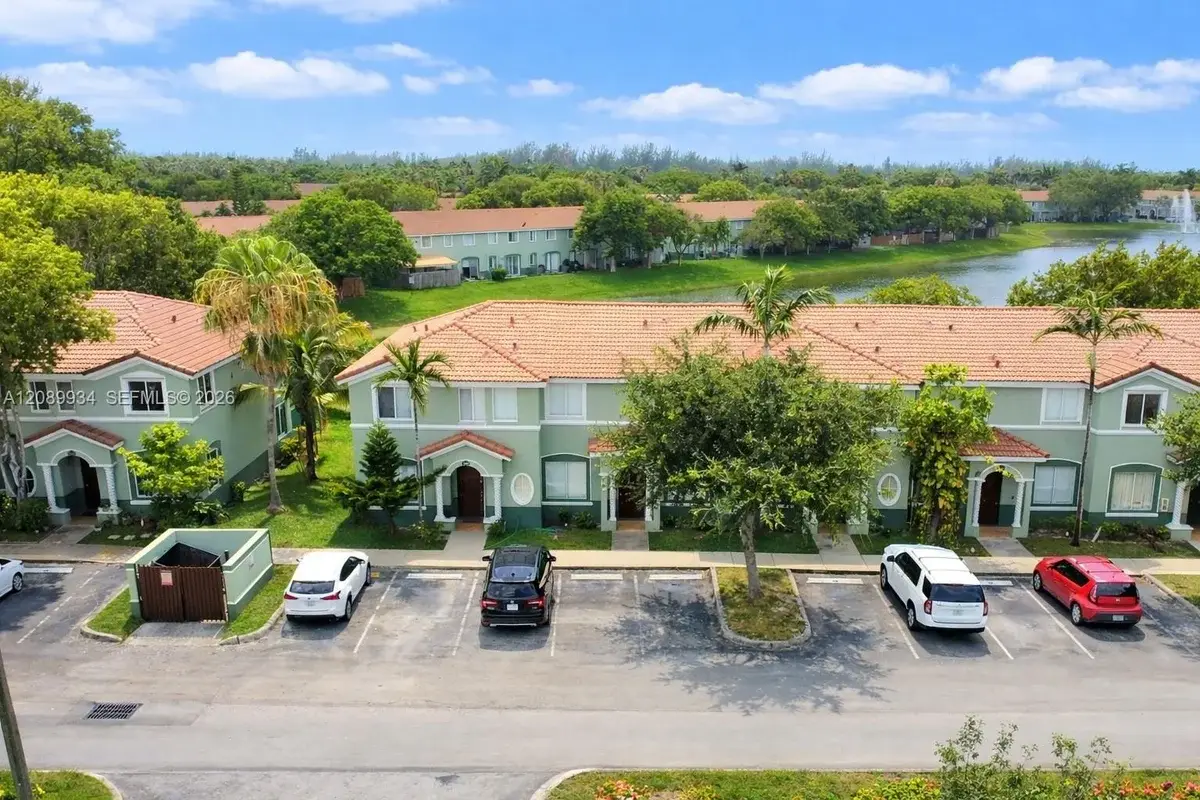 2818 SE 16th Ave #118, Homestead: photo 1 of 21