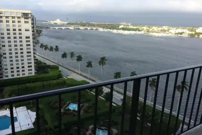 1801 S Flagler Dr #1805, West Palm Beach: photo 1 of 11