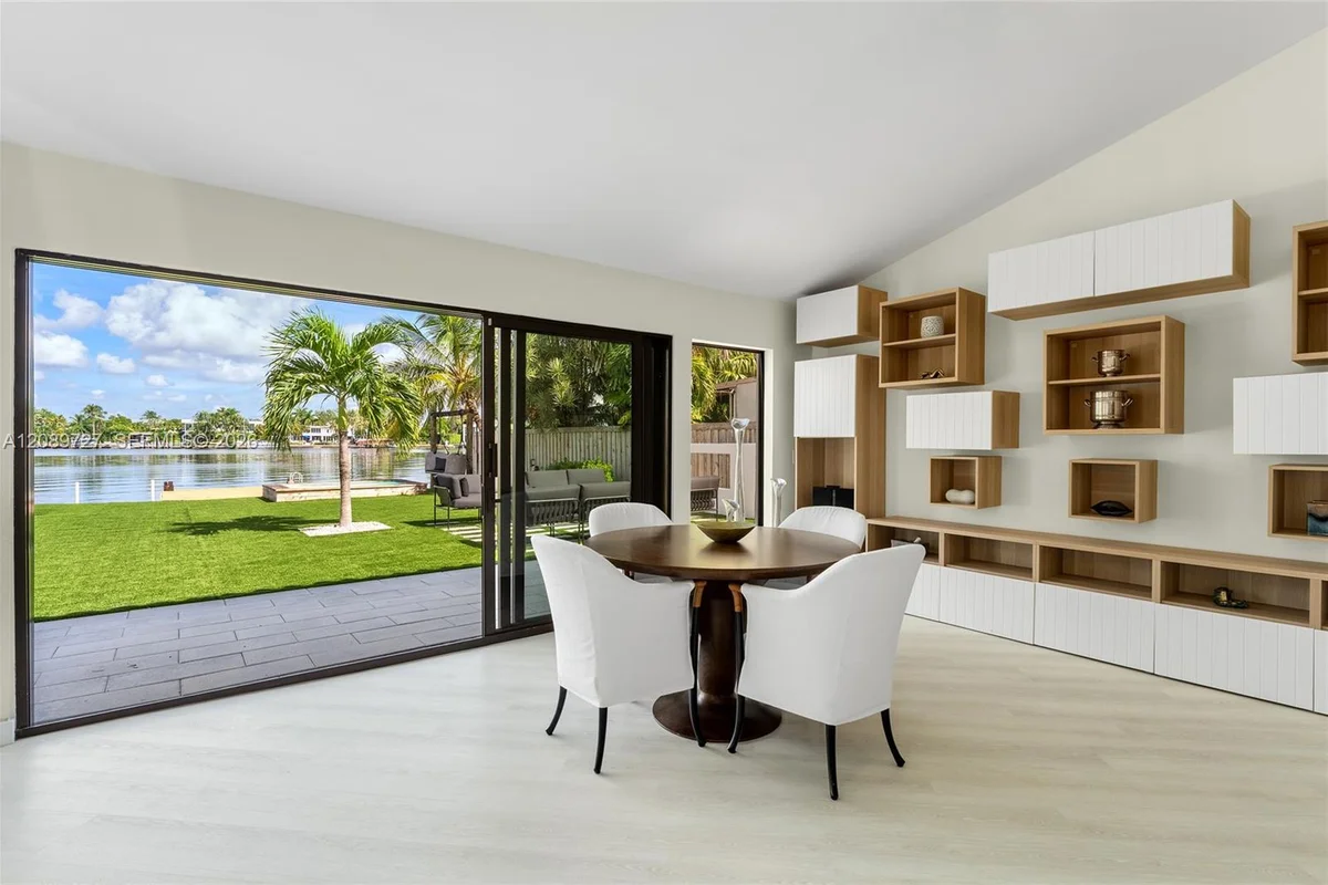 925 Stillwater Dr, Miami Beach: photo 1 of 47