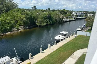 2860 NW 14th St #405 D, Fort Lauderdale: photo 1 of 21