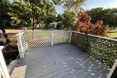 3028 SW 50th St, Dania Beach: photo 1 of 15