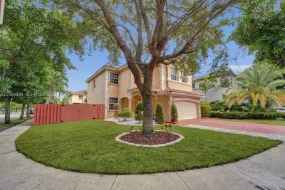 13725 SW 50th Ct, Miramar: photo 1 of 97