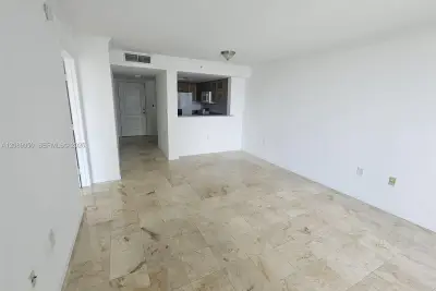 2101 Brickell Ave #2111, Miami: photo 1 of 16