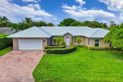 1206 Dolphin Rd, Riviera Beach: photo 1 of 65
