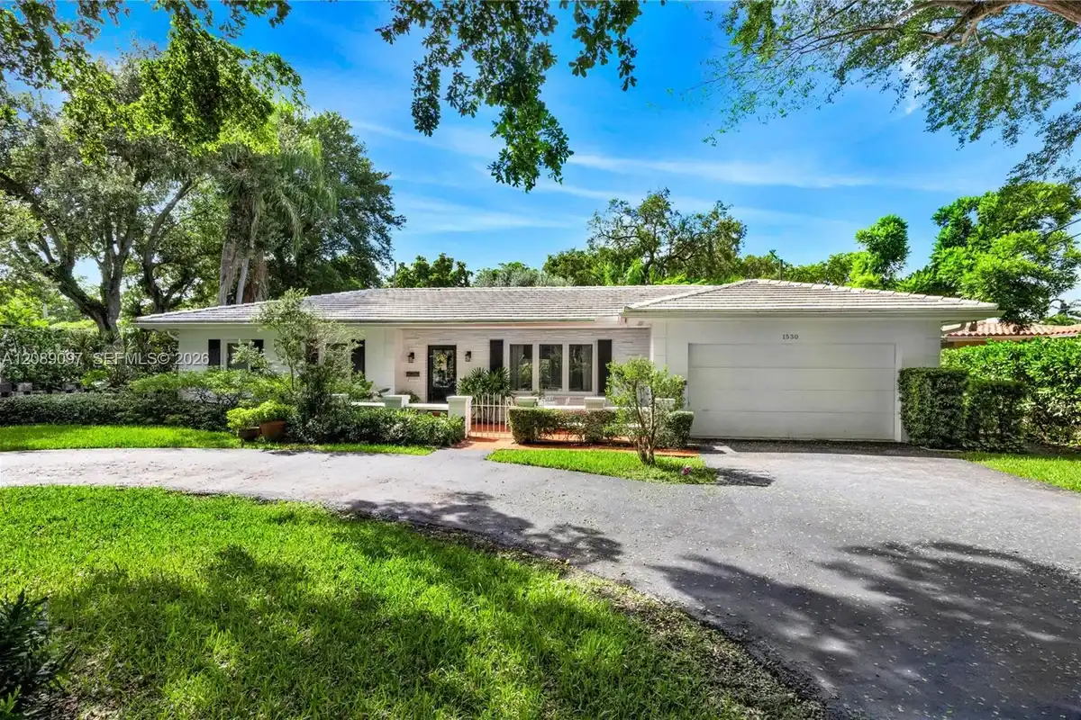 1530 Garcia Ave, Coral Gables: photo 1 of 34