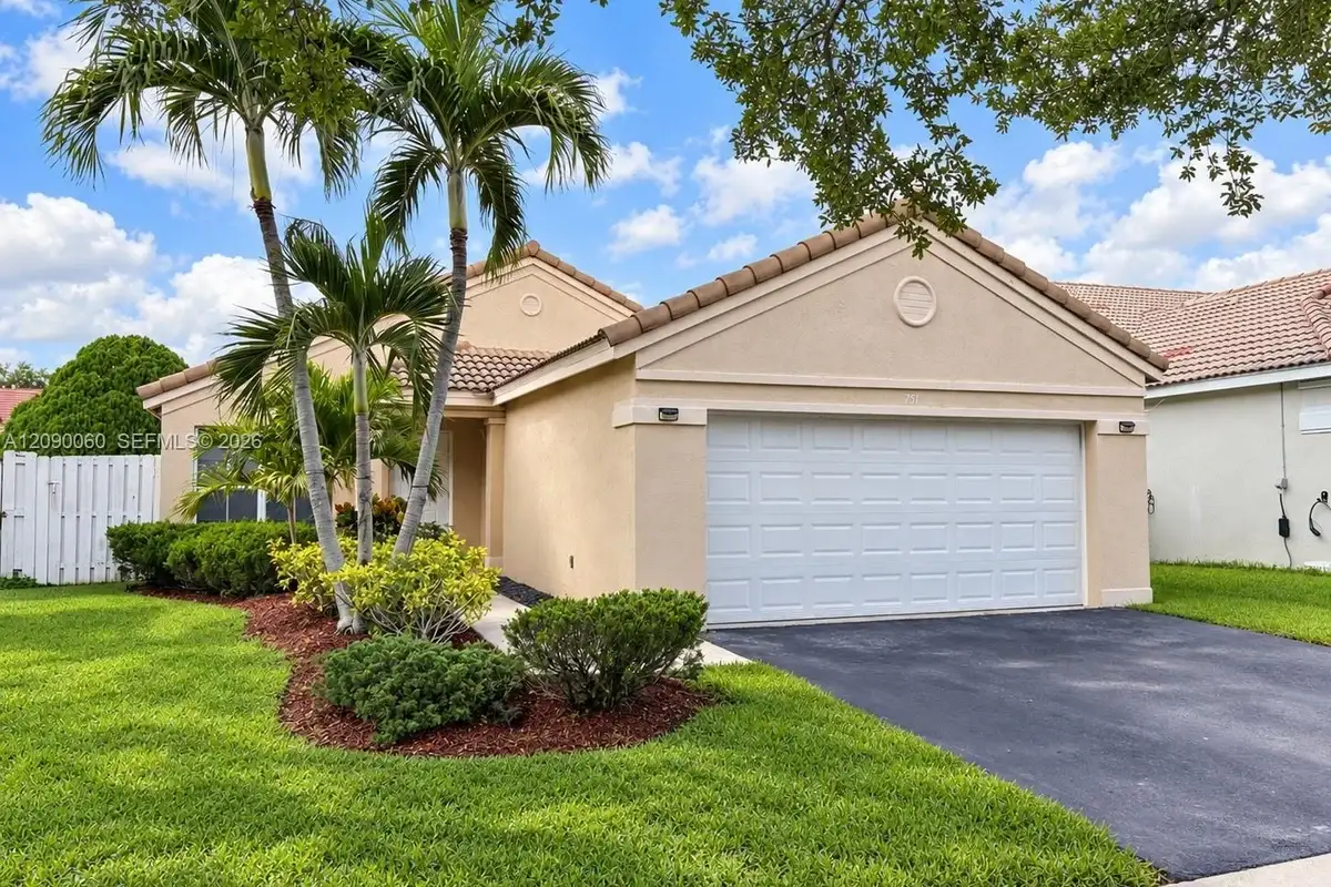 751 Sand Creek Cir, Weston: photo 1 of 22
