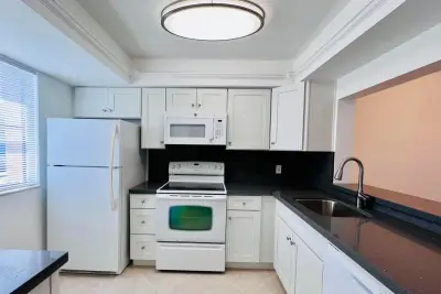 5200 NW 31st Ave #42, Fort Lauderdale: photo 1 of 11