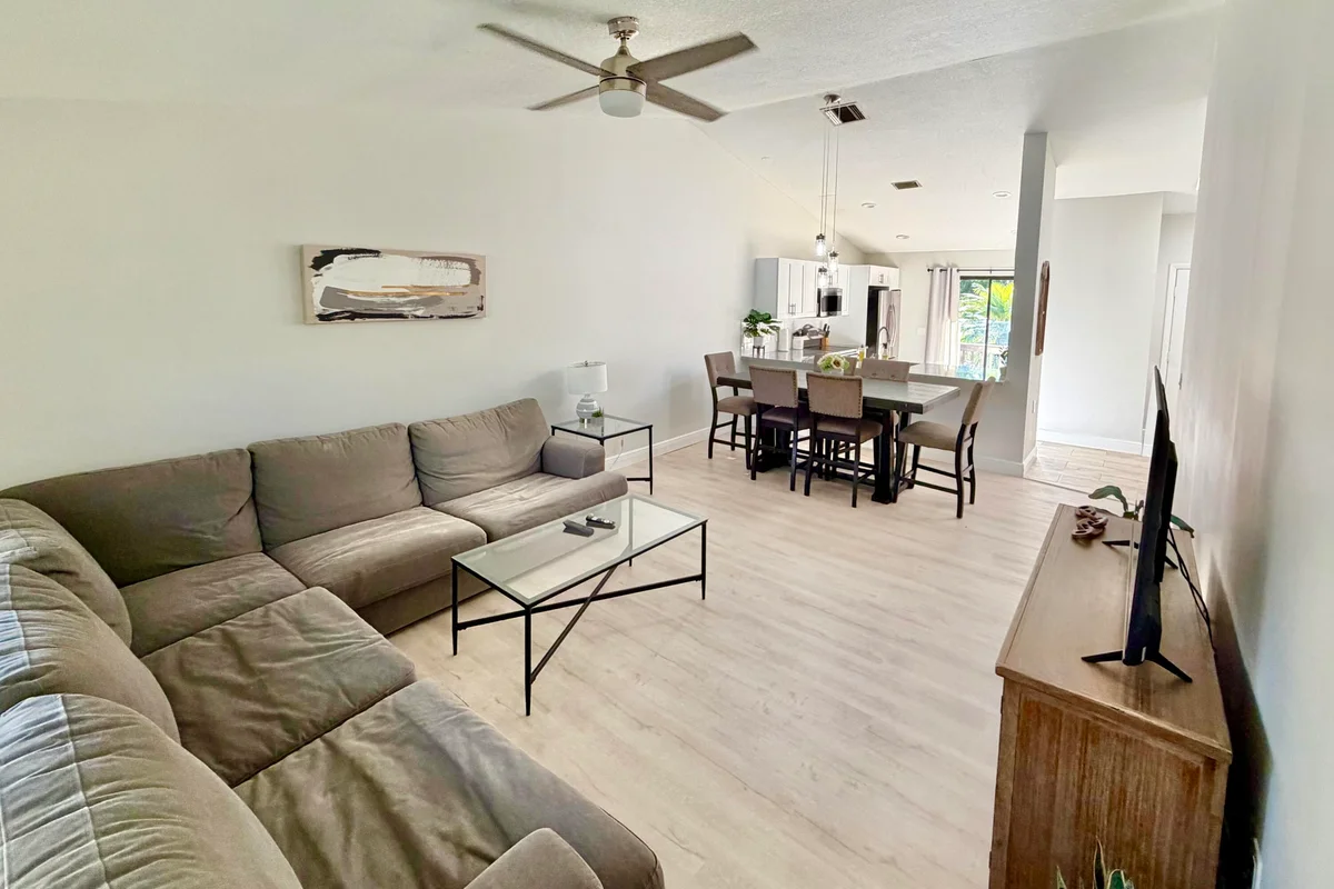 13135 Chadwick Ct #8, Wellington: photo 1 of 21