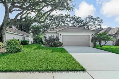 165 Sherwood Forest Dr, Delray Beach: photo 1 of 46