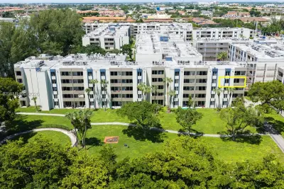 10000 NW 80th Ct #2432, Hialeah Gardens: photo 1 of 35