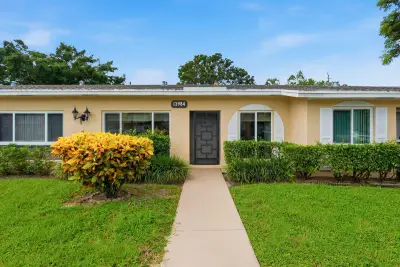 13984 Via Flora #C, Delray Beach: photo 1 of 27