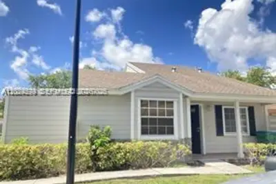 13753 SW 149th Cir Ln #2-44, Miami: photo 1 of 9