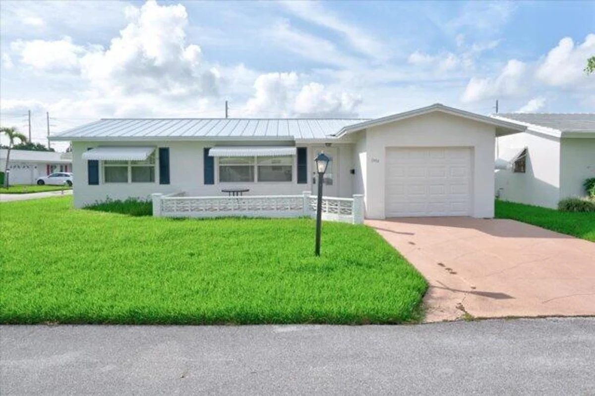 1590 SW 13th Ter, Boynton Beach: photo 1 of 55