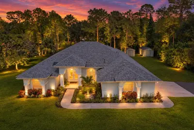 16085 E Secretariat Dr, Loxahatchee: photo 1 of 46