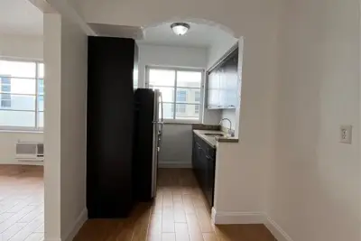 1120 Pennsylvania Ave #104, Miami Beach: photo 1 of 7