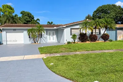 1711 N 50th Ave, Hollywood: photo 1 of 60