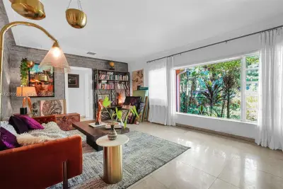 9325 NE 5th Ave, Miami Shores: photo 1 of 55