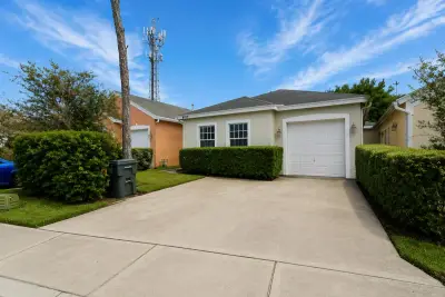 4409 Coquina Winds Way, Lake Worth: photo 1 of 46