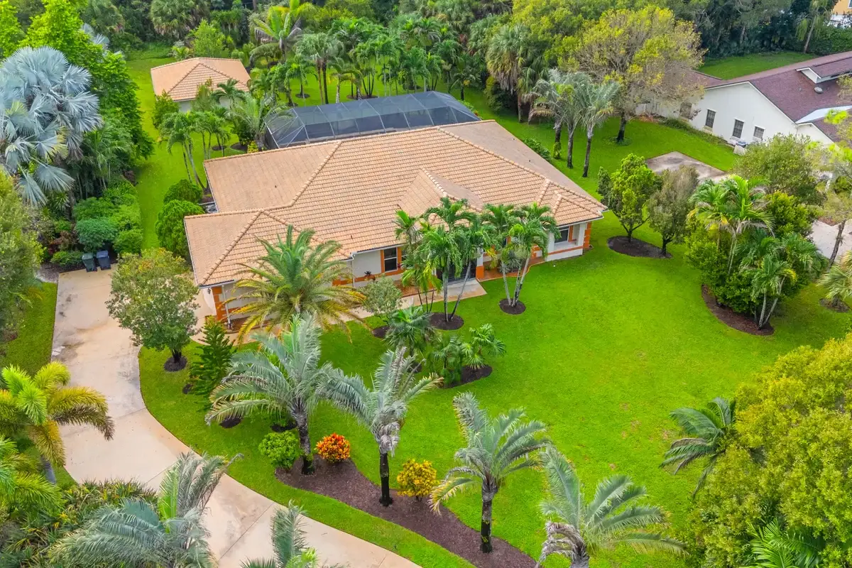14811 Horseshoe Trace, Wellington: photo 1 of 51