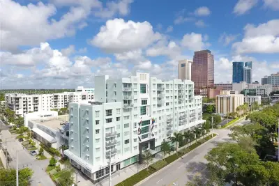 805 SE 3rd Ave #112, Fort Lauderdale: photo 1 of 15