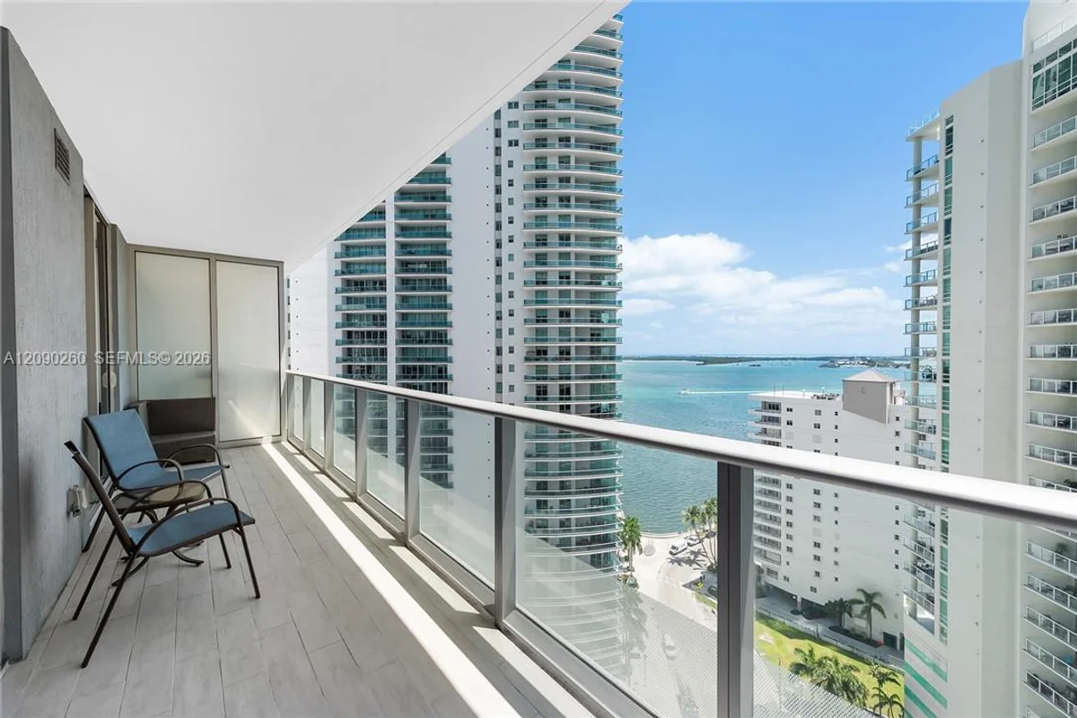 1300 Brickell Bay Dr #1905, Miami: photo 1 of 15