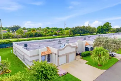 9160 Fairbanks Ln #8, Boca Raton: photo 1 of 43