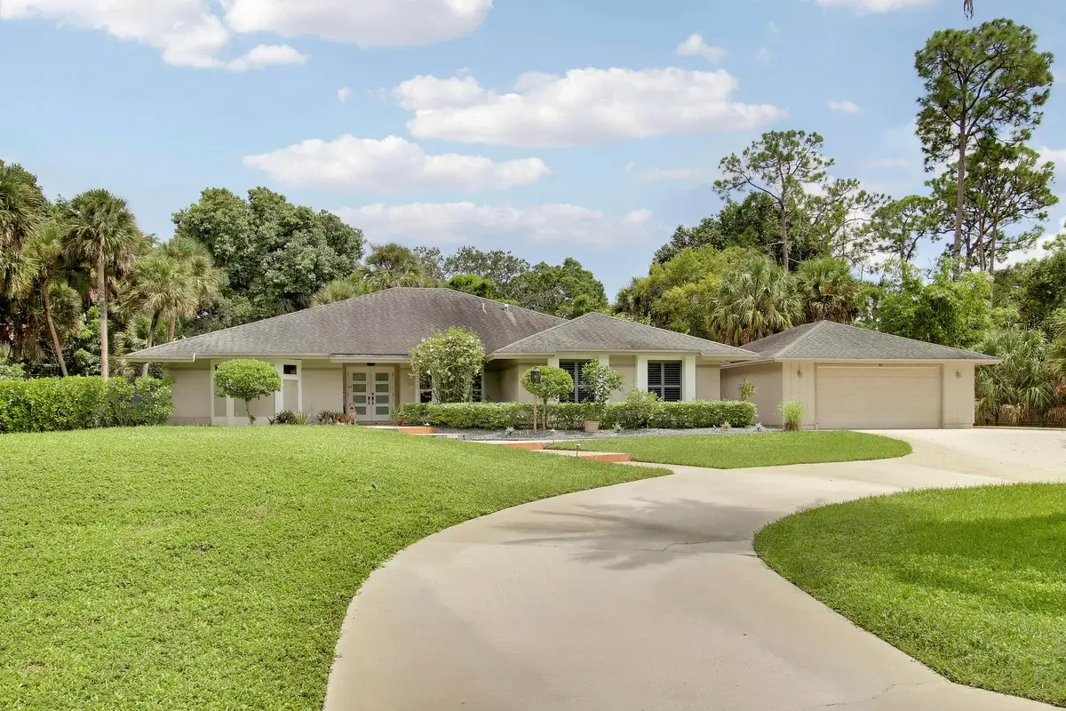 8552 Thousand Pines Cir, West Palm Beach: photo 1 of 62