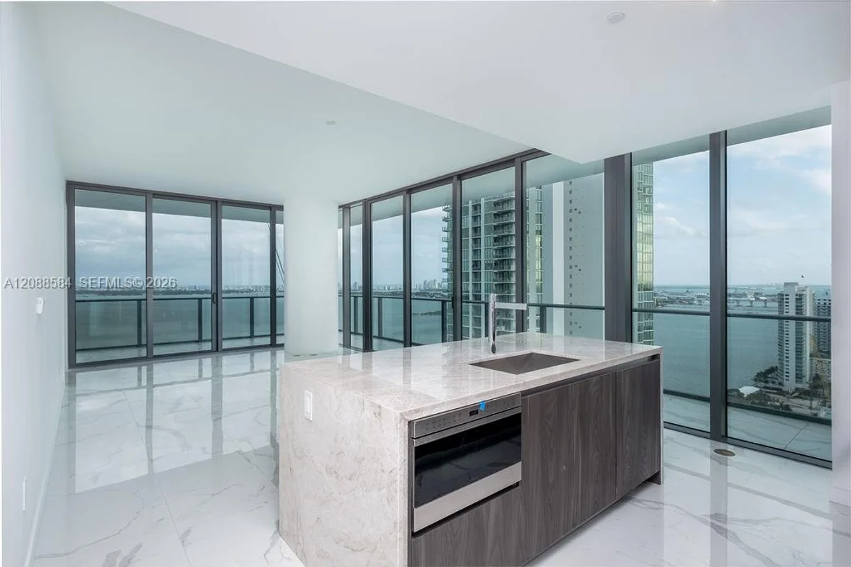 480 NE 31 St #3101, Miami: photo 1 of 31