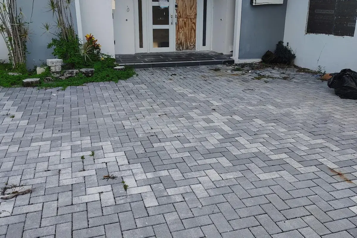 5011 Sago Palm Cir, Tamarac: photo 1 of 1