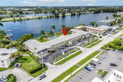960 Crystal Lake Dr #112, Deerfield Beach: photo 1 of 43