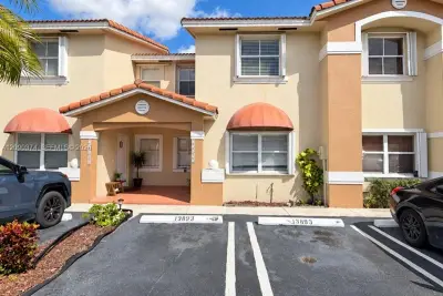 13893 SW 62nd Ter, Miami: photo 1 of 15