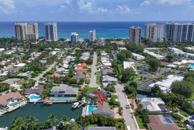 1180 Singer Dr, Riviera Beach: photo 1 of 44