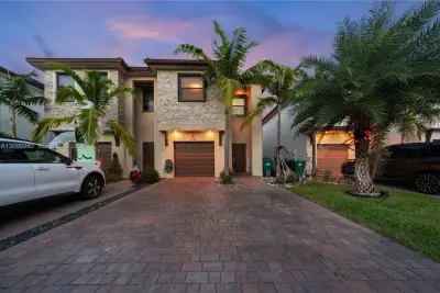 25511 SW 108th Ct, Homestead: photo 1 of 28