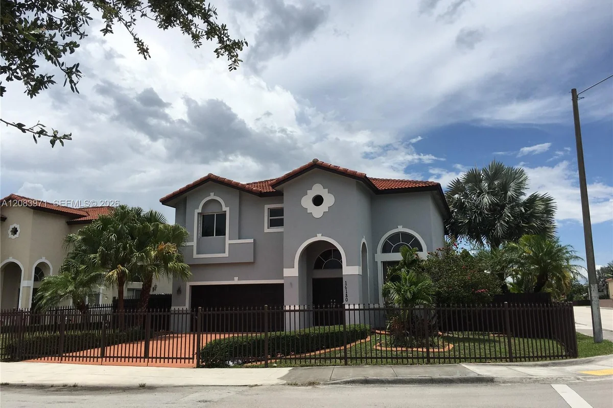 16180 SW 60th St, Miami: photo 1 of 28