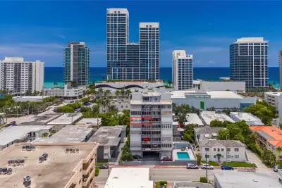 6855 Abbott Ave #504, Miami Beach: photo 1 of 32