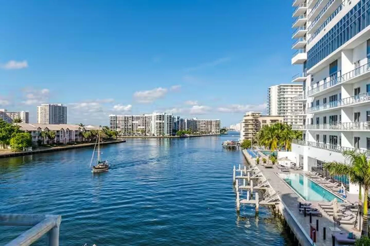 4010 S Ocean Dr #R2404, Hollywood: photo 1 of 28
