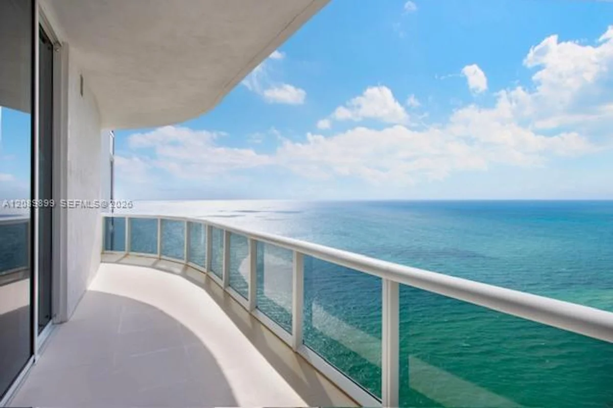 16001 Collins Ave #4102, Sunny Isles Beach: photo 1 of 50