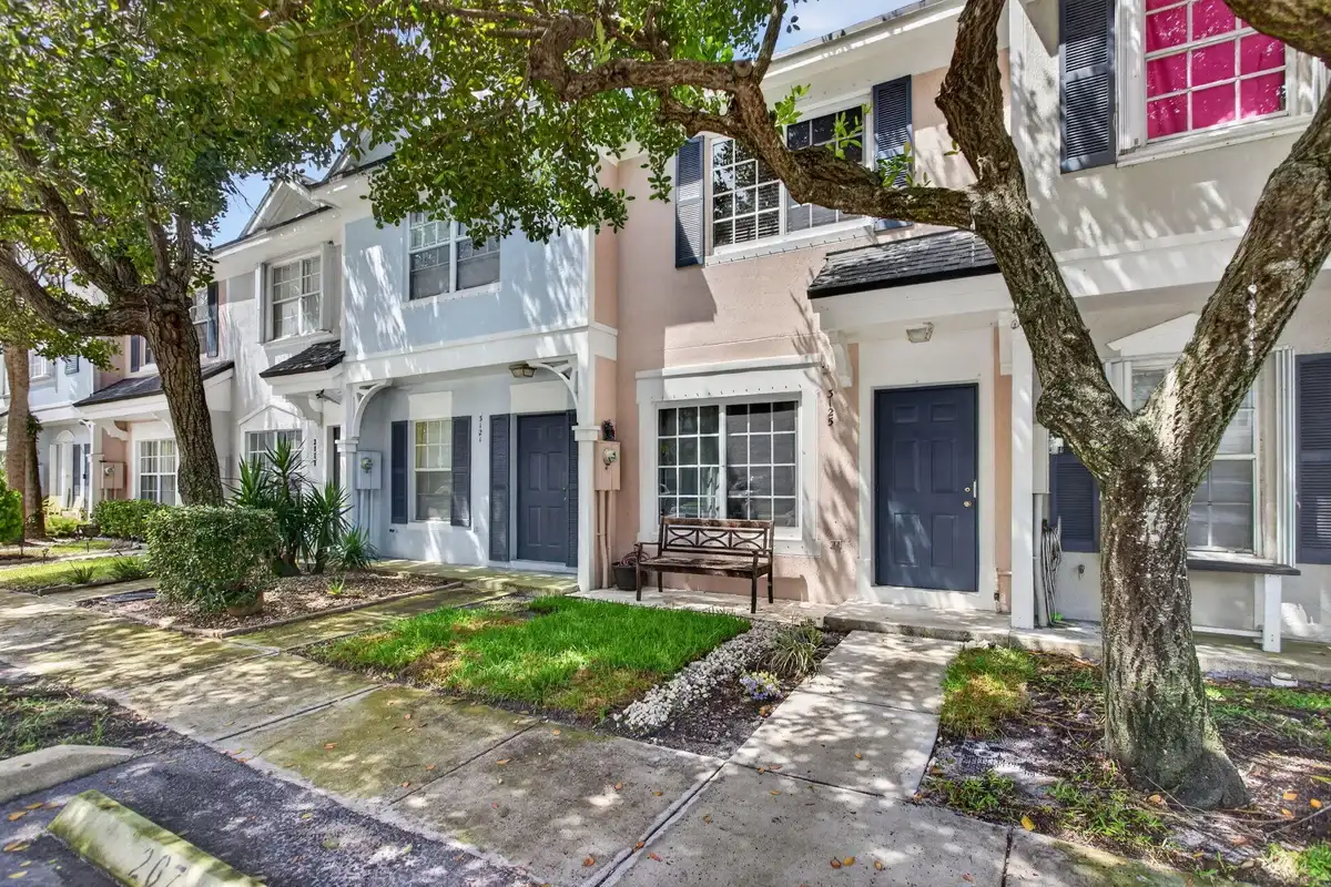 3125 Festival Dr #268, Margate: photo 1 of 35