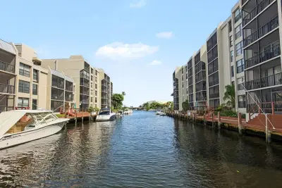 9 Royal Palm Way #3060, Boca Raton: photo 1 of 19