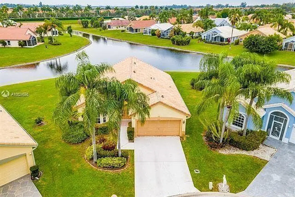 14181 E Castlerock Way E, Delray Beach: photo 1 of 17