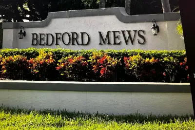 2551 Bedford Mews Dr, Wellington: photo 1 of 6