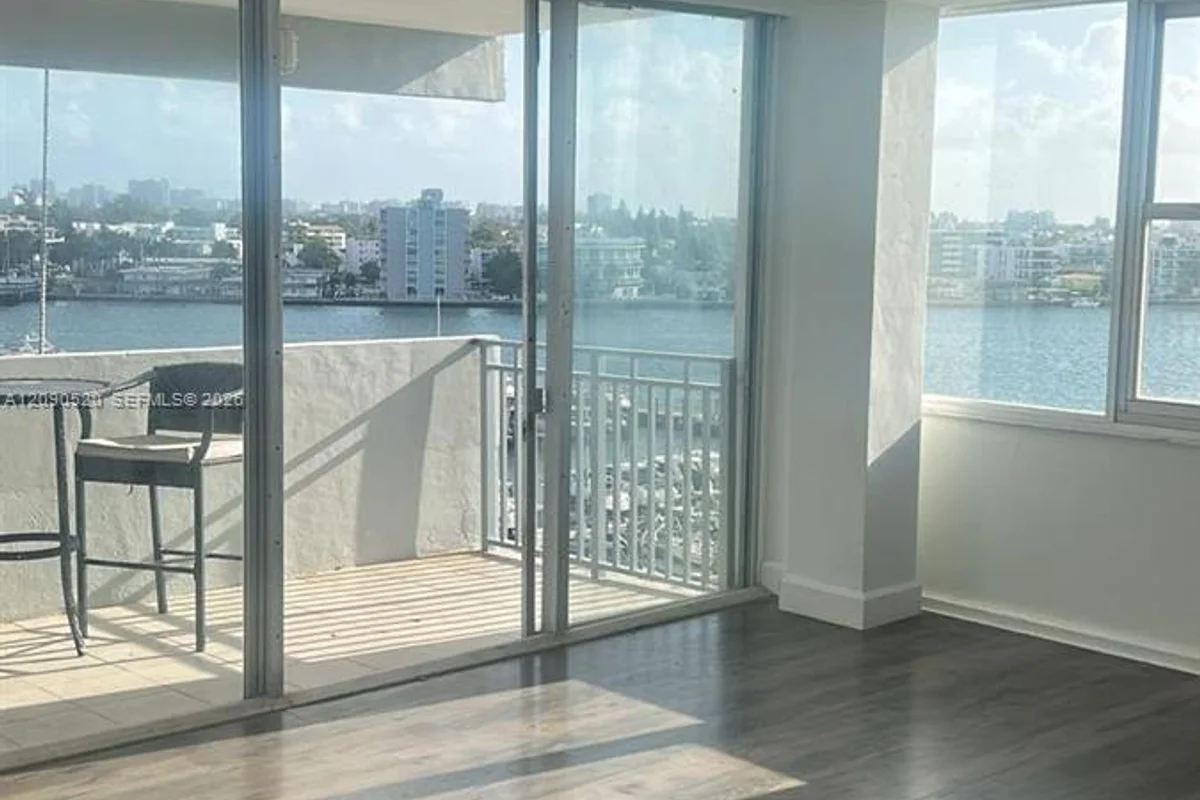 7545 E Treasure Dr #9G, North Bay Village: photo 1 of 26