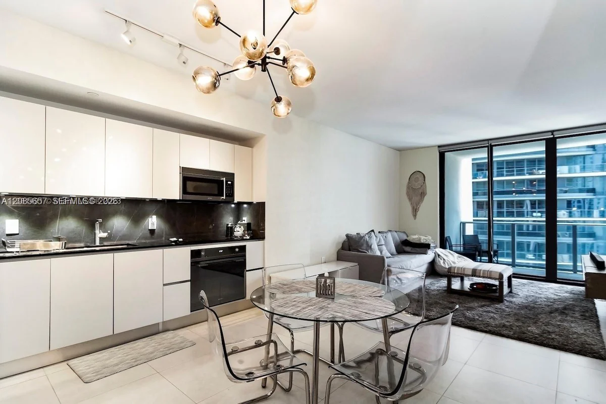 1010 Brickell Ave #2508, Miami: photo 1 of 21