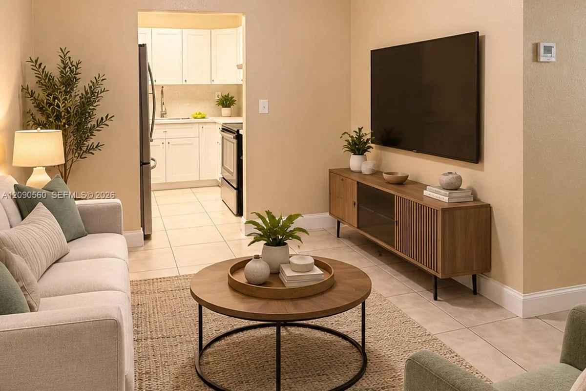 1815 W 56th St #104, Hialeah: photo 1 of 9