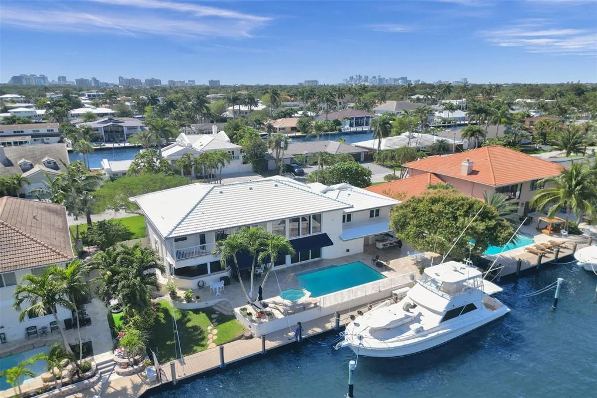 2875 NE 25th Ct, Fort Lauderdale: photo 1 of 29