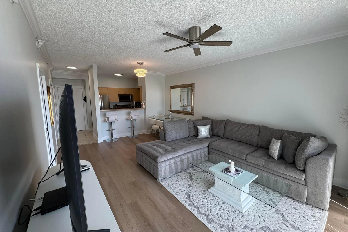 616 Clearwater Park Rd #805, West Palm Beach: photo 1 of 23