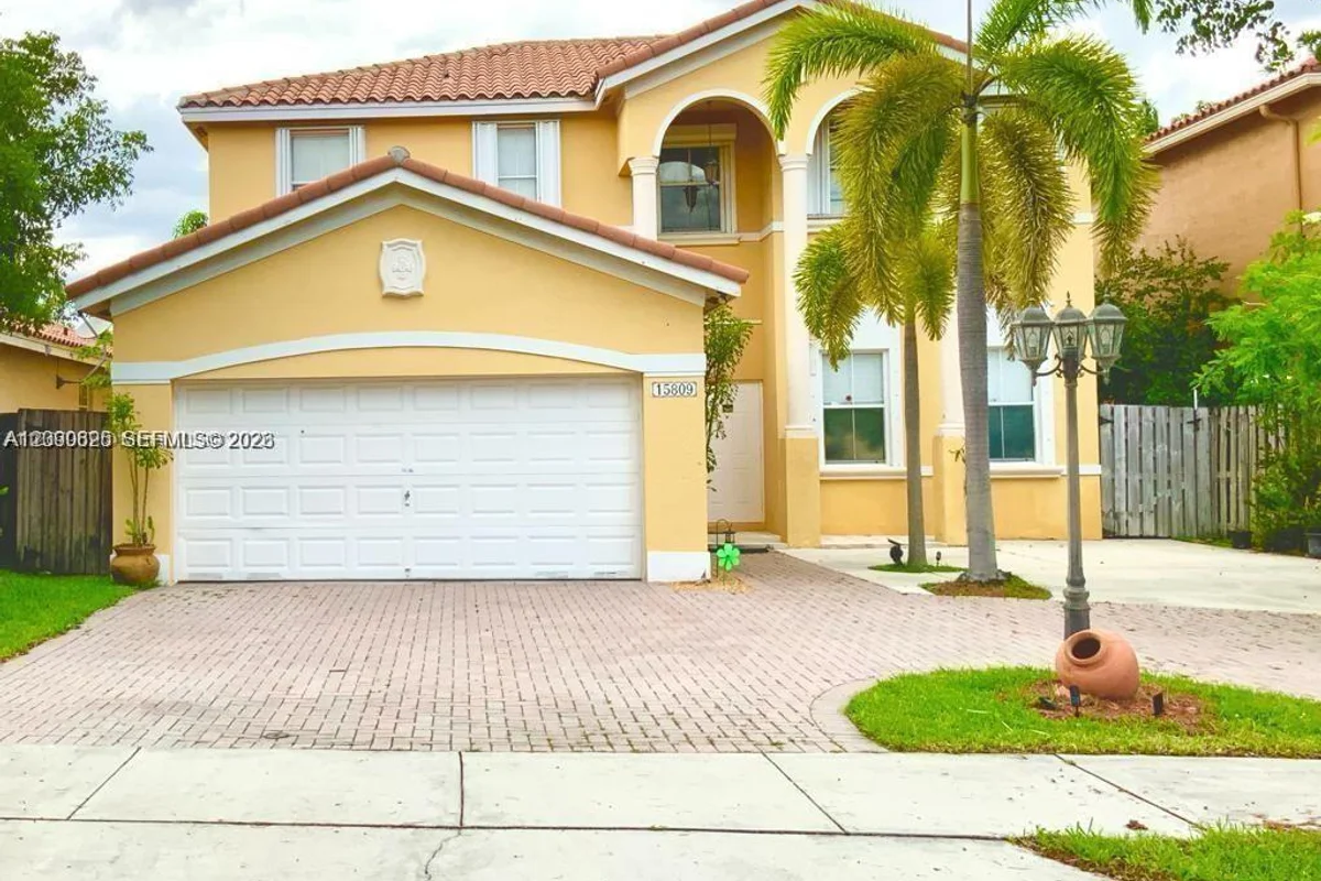 15809 SW 60th Ter, Miami: photo 1 of 25