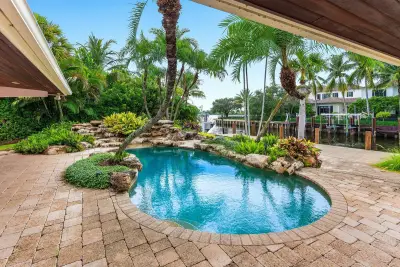 122 Marlin Dr, Ocean Ridge: photo 1 of 19