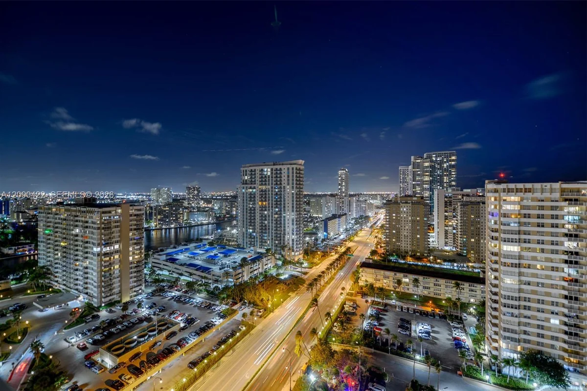 1980 S Ocean Dr #11M, Hallandale Beach: photo 1 of 25